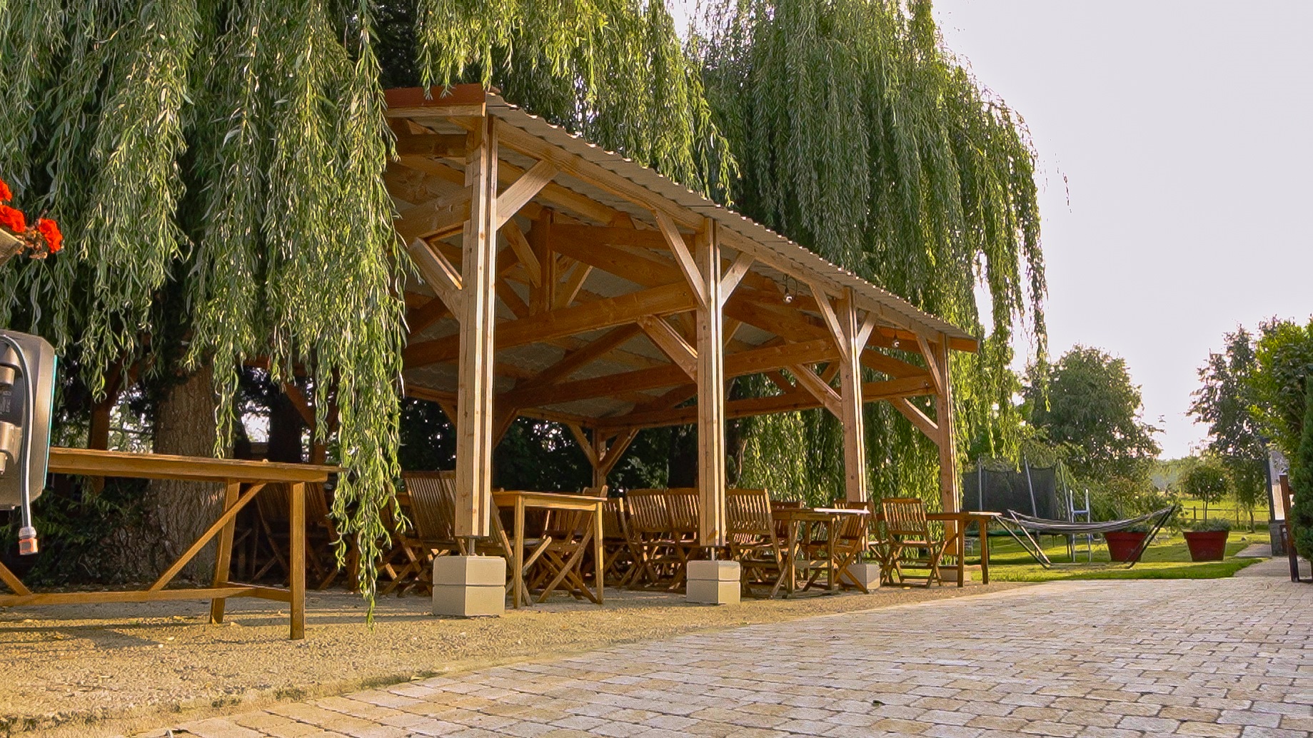 vue extérieur terrasse ferme tueterie