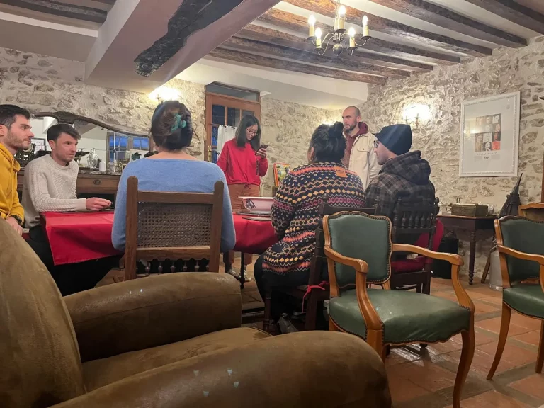 Escape game pour team building dans salle historique la fontaine chez la Ferme Historique Jean de la Fontaine