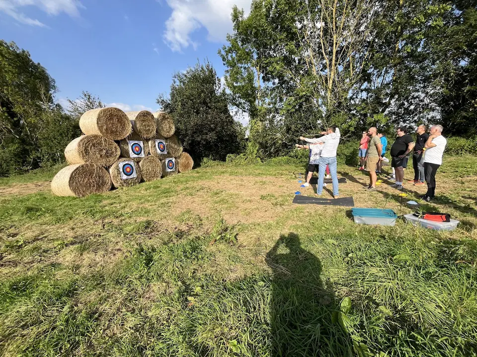 Tir a l'arc Catalys pour team building à la Ferme Historique Jean de la Fontaine