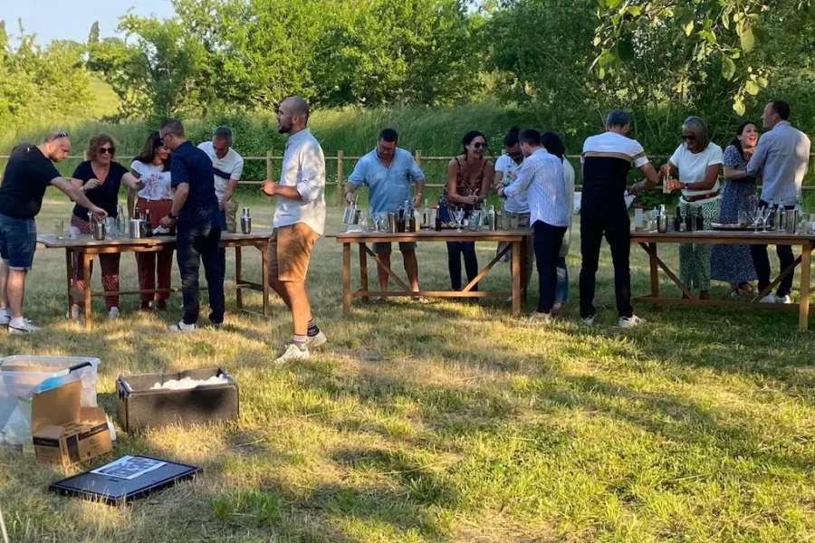 Ateliers sapiens moderne, team building pour cohésion d'équipe et dans la bonne humeur à la Ferme Historique Jean de la Fontaine