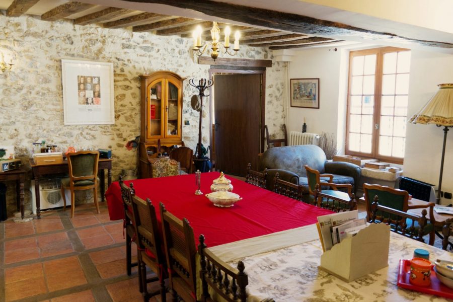 Salle historique ferme Jean de la fontaine bandeau grand gîte