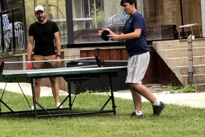 Tennis de table jardin activités chambres d'hôtes