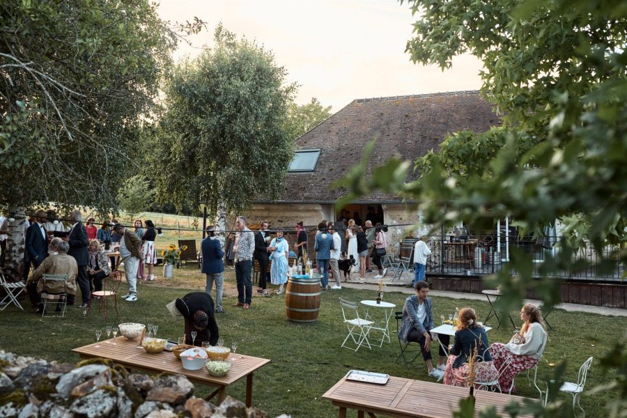 Mariage espace extérieur jardin ferme historique jean de la fontaine